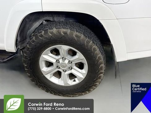 Used 2022 Toyota 4Runner SR5 RWD image 31