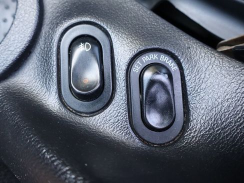 Used 1998 Ford Mustang GT image 34