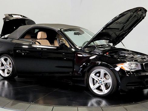 Used 2009 BMW 135i Convertible image 9