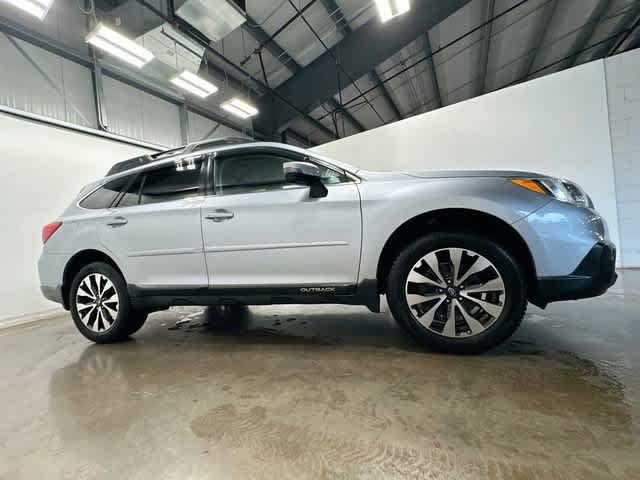 Used 2016 Subaru Outback 2.5i Limited AWD/4WD image 3