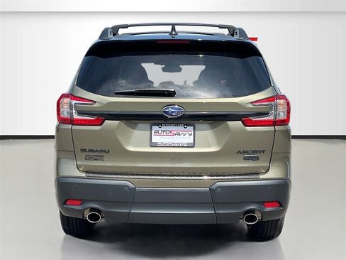 Used 2024 Subaru Ascent Onyx Edition image 6