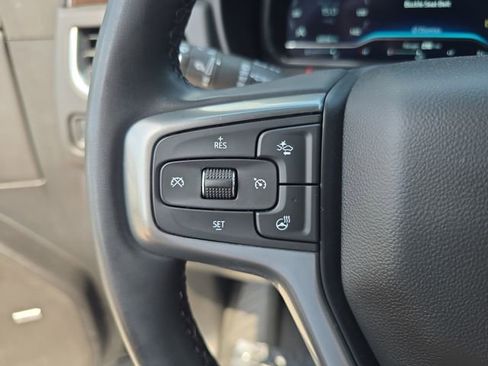 Used 2024 Chevrolet Suburban Premier RWD image 24