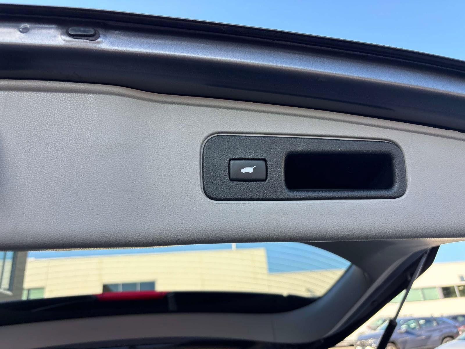 Used 2015 Honda Odyssey EX-L image 16
