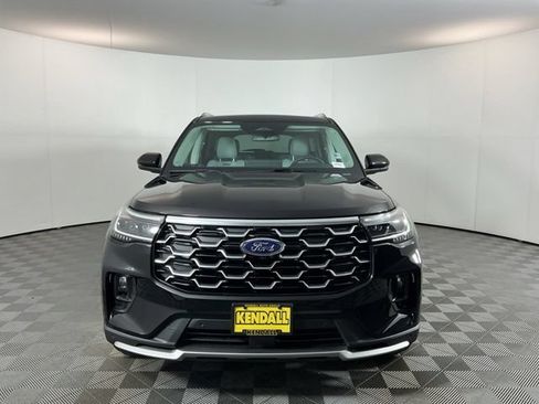 Used 2026 Ford Explorer Platinum w/ LUX Leather Package AWD/4WD image 2