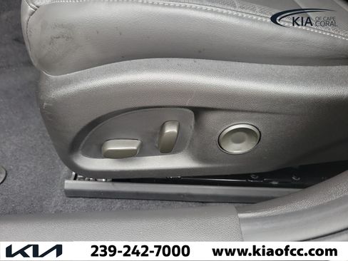 Used 2025 Cadillac CT4 Premium Luxury RWD image 21