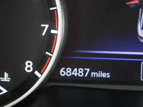 Used 2022 Nissan Maxima SV w/ Floor Mat Group FWD image 16