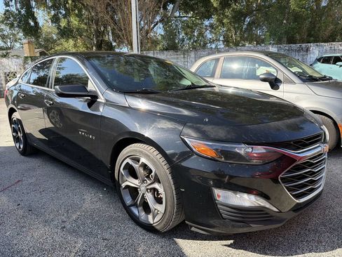 Used 2020 Chevrolet Malibu LT FWD image 1