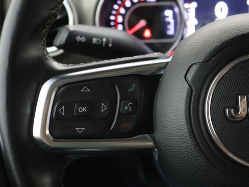 Used 2018 Jeep Wrangler Unlimited Rubicon image 24