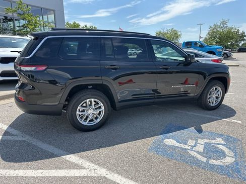 New 2025 Jeep Grand Cherokee L Laredo w/ Luxury Tech Group I AWD/4WD image 31