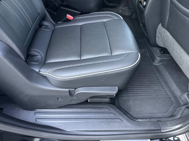 Used 2026 Buick Enclave Avenir AWD/4WD image 24