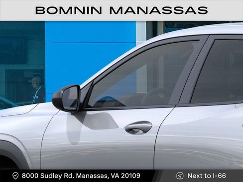 New 2026 Chevrolet Trax LS FWD image 12
