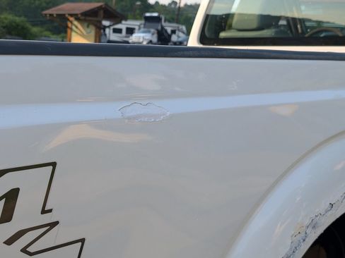 Used 2016 Ford F250 XL w/ XL Appearance Package AWD/4WD image 27
