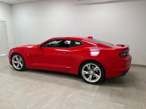 Used 2021 Chevrolet Camaro SS RWD image 17