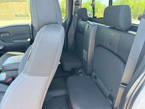 Certified 2023 Nissan Frontier SV w/ SV Convenience Package AWD/4WD image 23