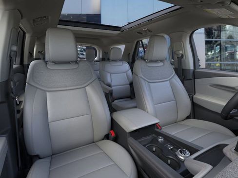 New 2026 Ford Explorer Active w/ Active Comfort Package image 10
