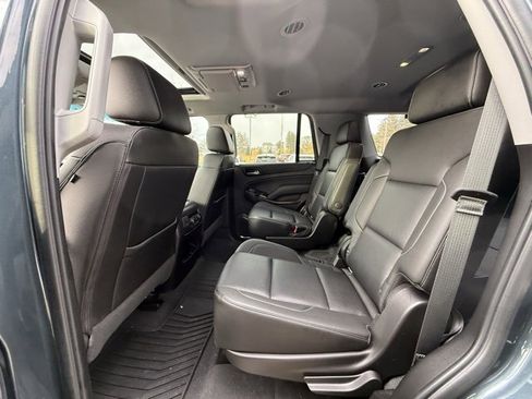 Used 2019 GMC Yukon SLT w/ Premium Edition image 6