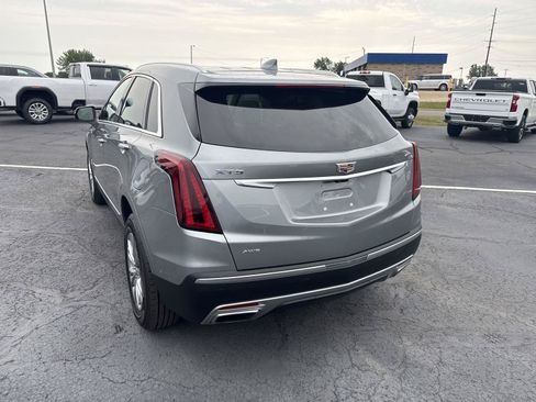 Used 2023 Cadillac XT5 Premium Luxury w/ Technology Package AWD/4WD image 3