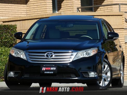 Used 2011 Toyota Avalon FWD image 4