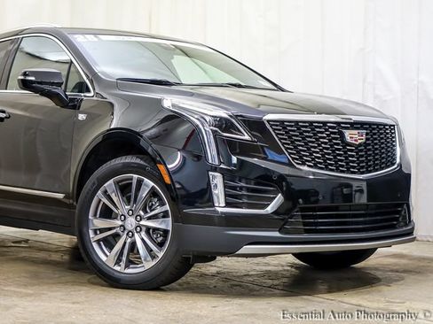 Certified 2025 Cadillac XT5 Premium Luxury AWD/4WD image 6