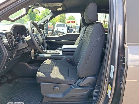 Used 2021 Ford F150 XL w/ STX Appearance Package AWD/4WD image 17
