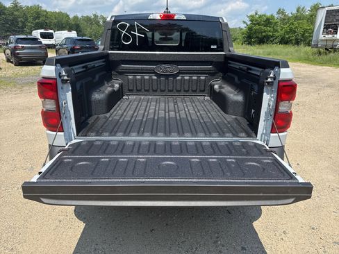 New 2025 Ford Maverick Lariat w/ Black Appearance Package image 7