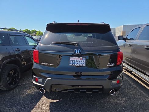 Used 2023 Honda Passport Elite image 4