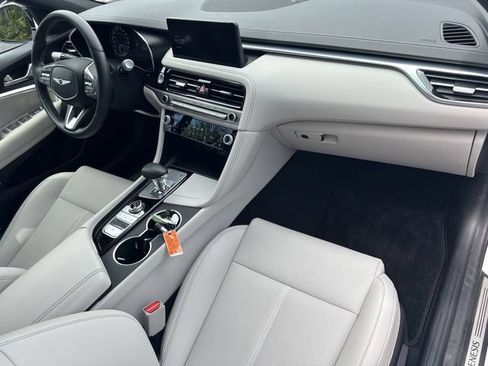 Used 2025 Genesis G70 2.5T AWD/4WD image 17