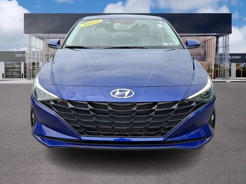 Used 2023 Hyundai Elantra SEL FWD image 2