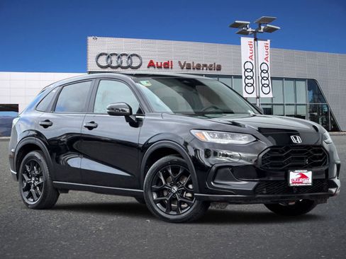 Used 2025 Honda HR-V Sport image 2