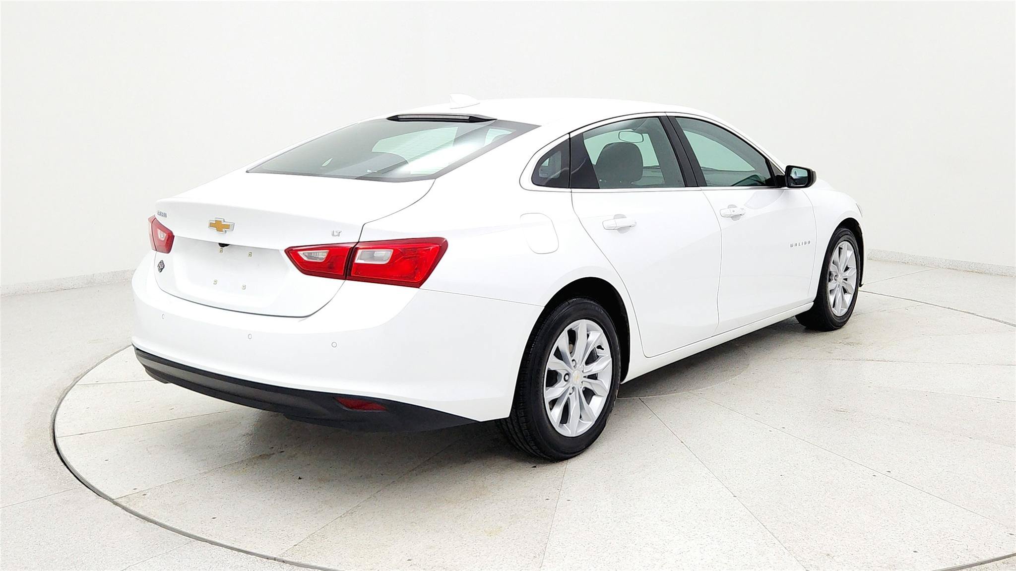 Used 2024 Chevrolet Malibu LT FWD image 5