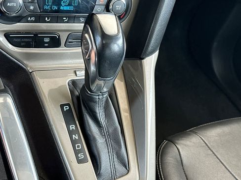 Used 2012 Ford Focus SEL FWD image 21