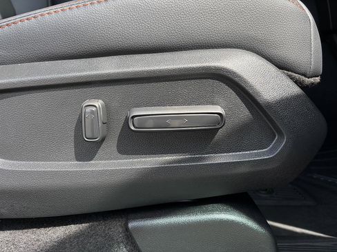 Certified 2025 Honda Pilot TrailSport image 42