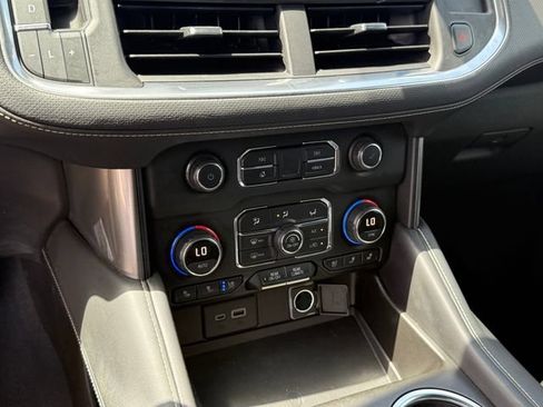 Used 2021 Chevrolet Tahoe Premier w/ Premium Package RWD image 22