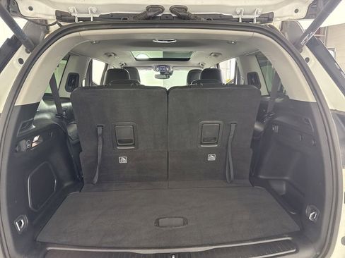 Used 2023 Jeep Grand Cherokee L Limited AWD/4WD image 35