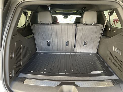 New 2026 GMC Yukon XL Denali w/ Sun & Power Step Package image 9