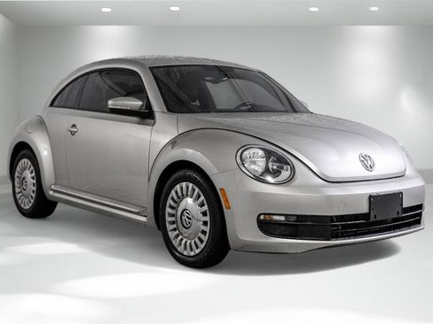 Used 2016 Volkswagen Beetle 1.8T SE image 6