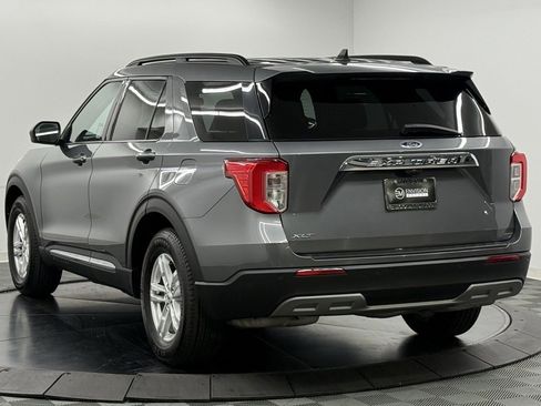 Used 2022 Ford Explorer XLT w/ Equipment Group 202A image 10
