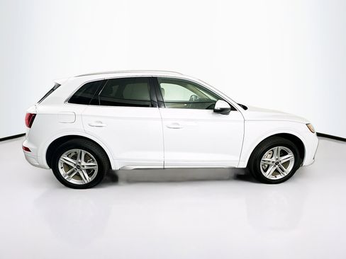 Used 2021 Audi Q5 e Premium w/ Convenience Package image 10