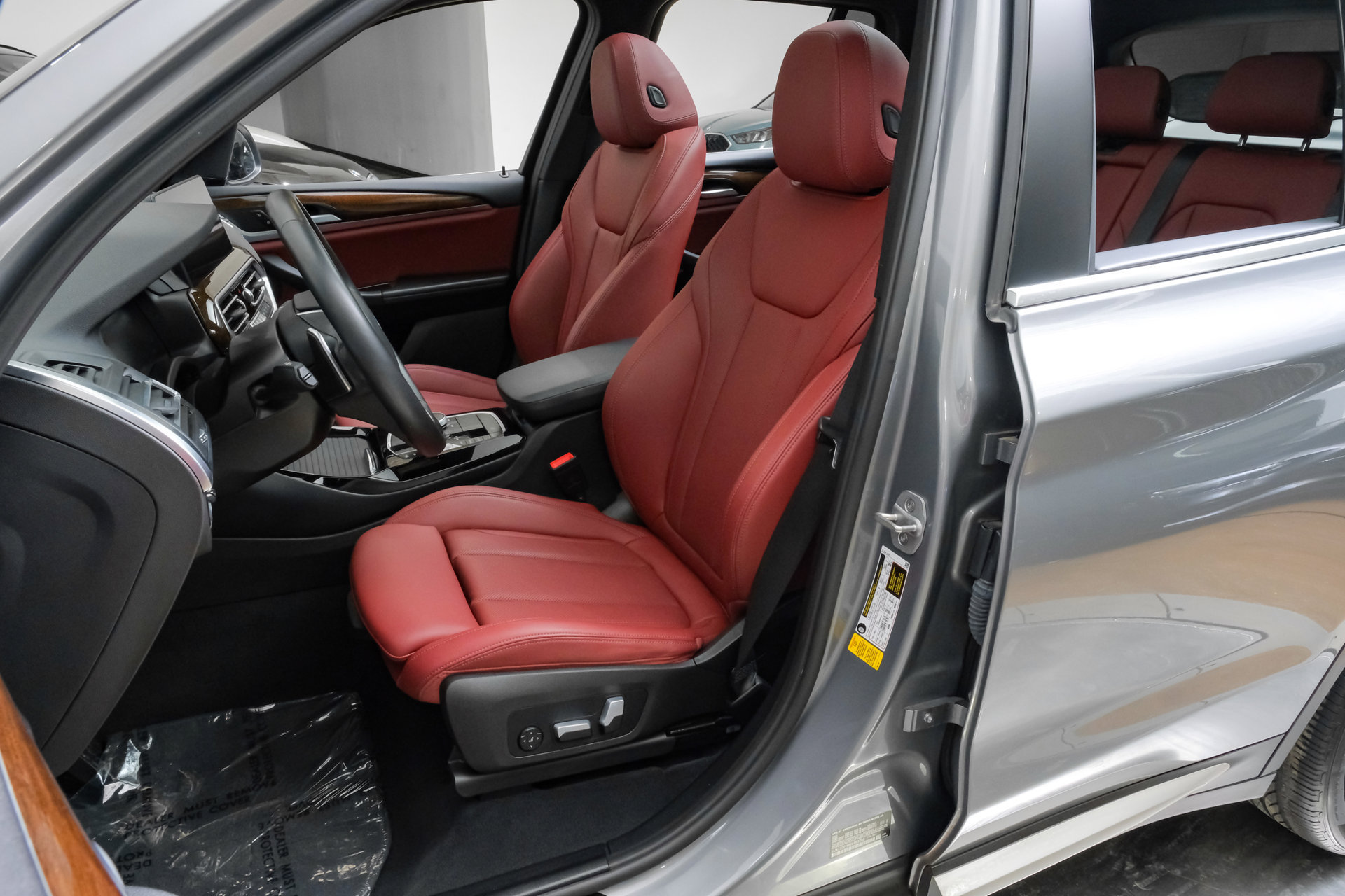 Used 2024 BMW X3 sDrive30i w/ Premium Package RWD image 41