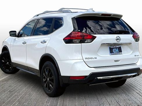 Used 2017 Nissan Rogue SV AWD/4WD image 6
