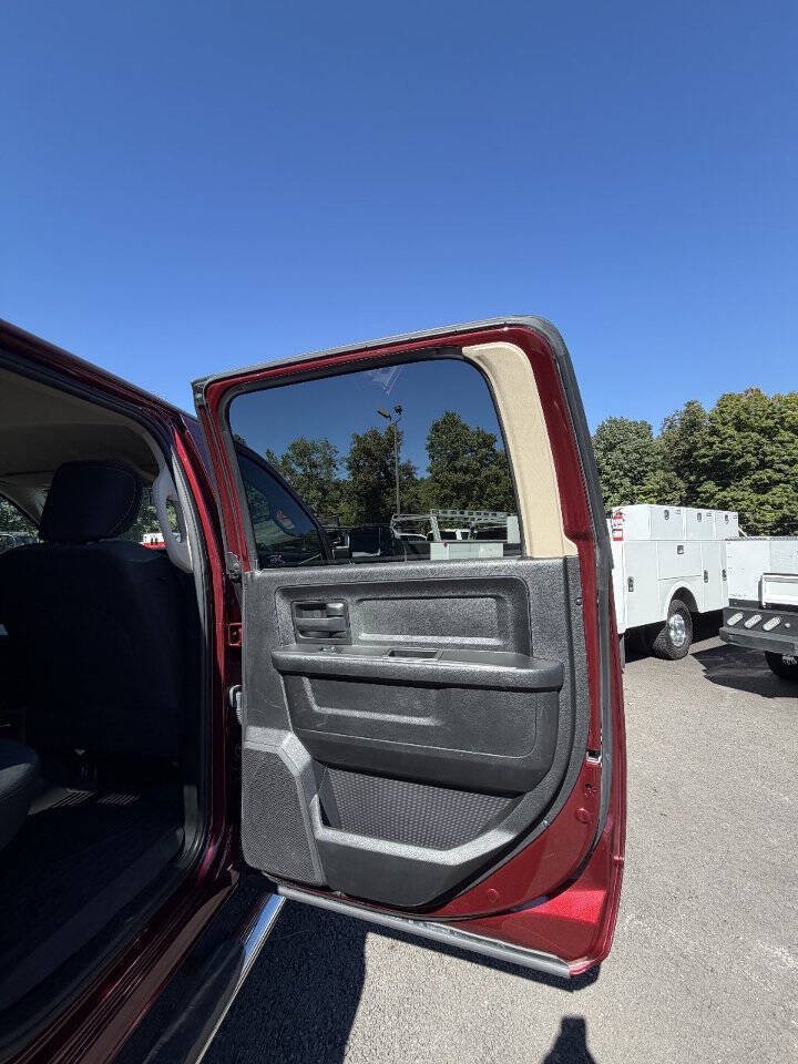 Used 2020 RAM 3500 Tradesman AWD/4WD image 30