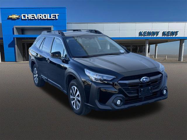 Used 2023 Subaru Outback Premium AWD/4WD image 1