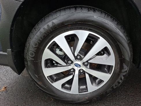 Certified 2025 Subaru Outback Premium image 8