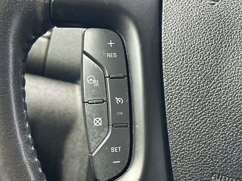 Used 2017 Buick Enclave Leather FWD image 12