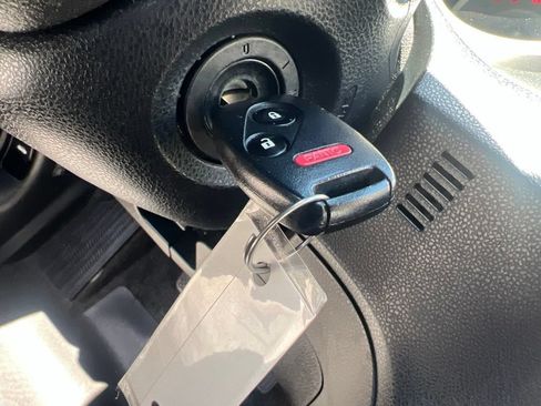 Used 2013 Honda Fit image 25