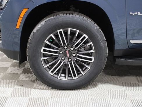 New 2026 GMC Yukon XL Elevation w/ Elevation Premium Package AWD/4WD image 44
