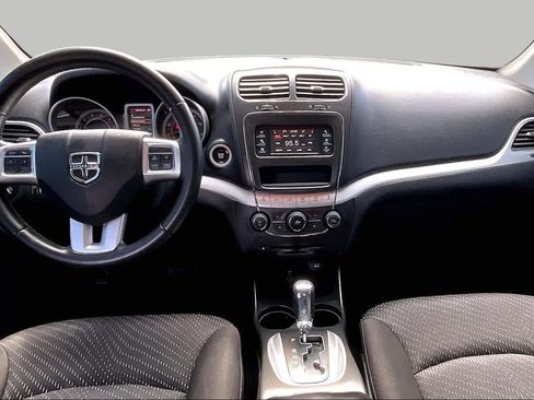 Used 2018 Dodge Journey SE FWD image 15