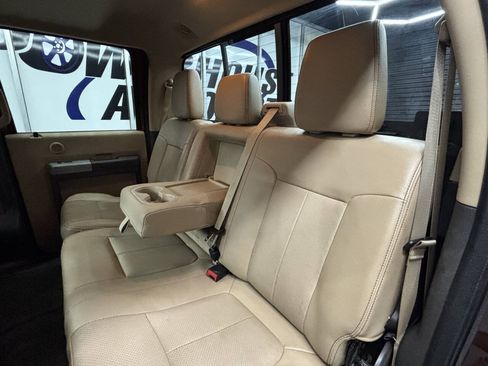Used 2015 Ford F250 Lariat w/ Lariat Ultimate Package AWD/4WD image 29