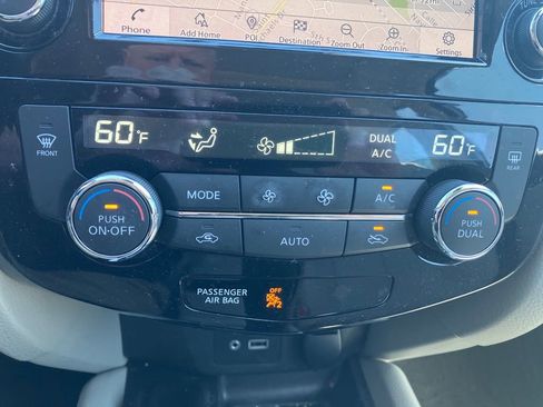 Used 2022 Nissan Rogue Sport SL w/ Premium Package image 22