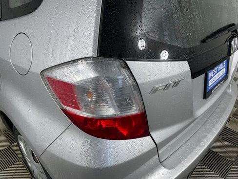 Used 2011 Honda Fit image 17